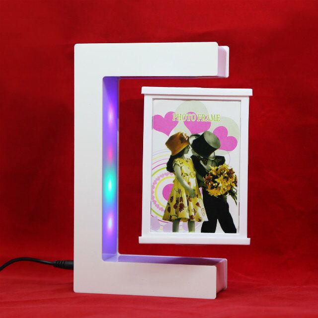 Magnetic Levitation Three-Sided Photo Frame